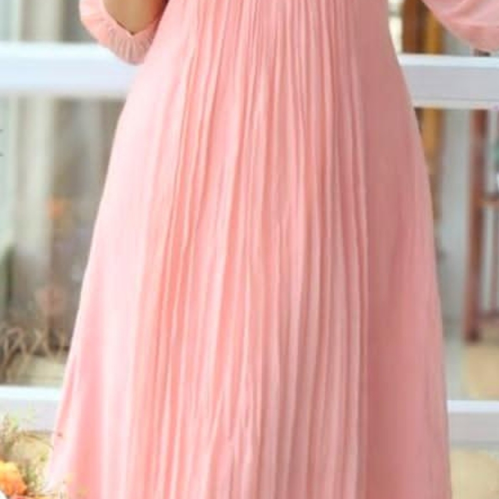 Elegant Pink Pleated Dress Sold